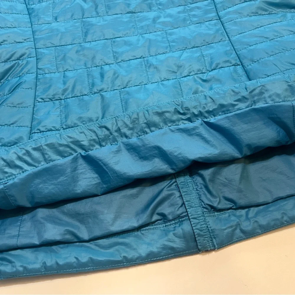Patagonia Women's Puffer Jacket - Picture 8 of 8